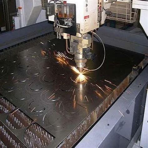 cnc machine that cuts metal